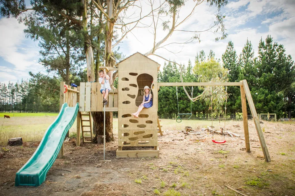 Buying Smart: Finding Quality Outdoor Play Equipment NZ Families Can Trust