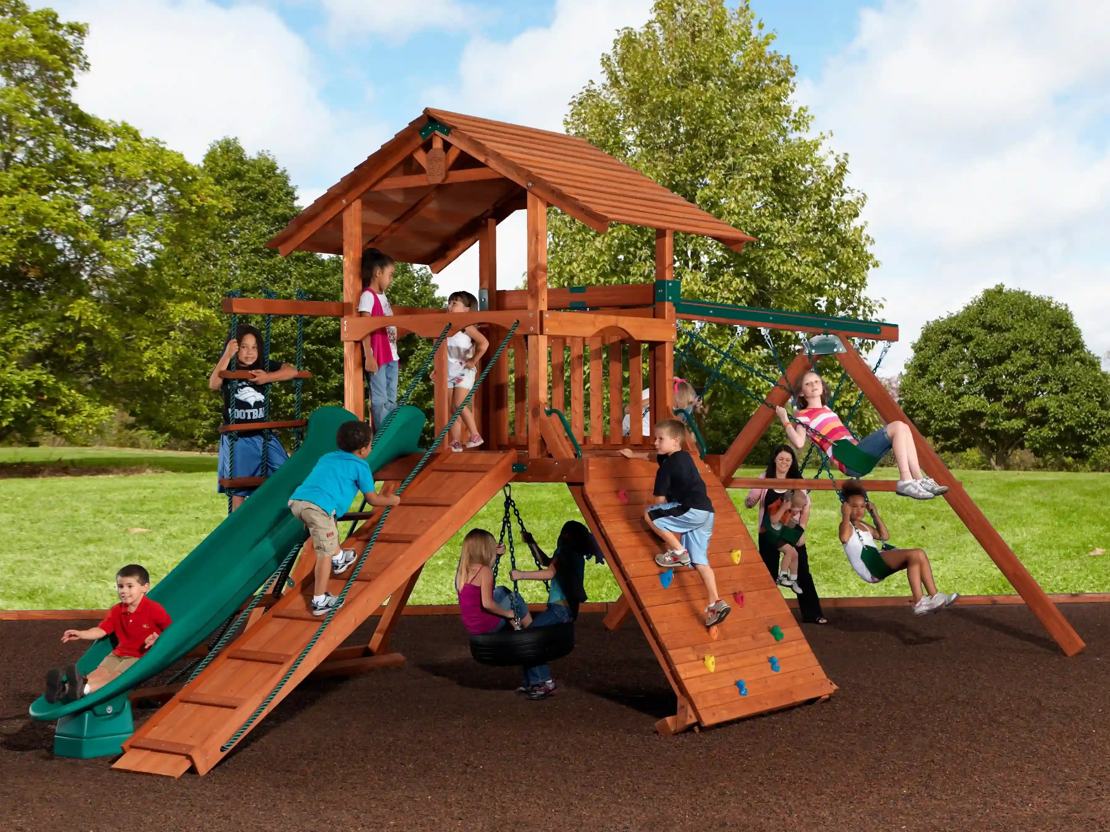 Choosing the Right Yard Playground Equipment for Your Space