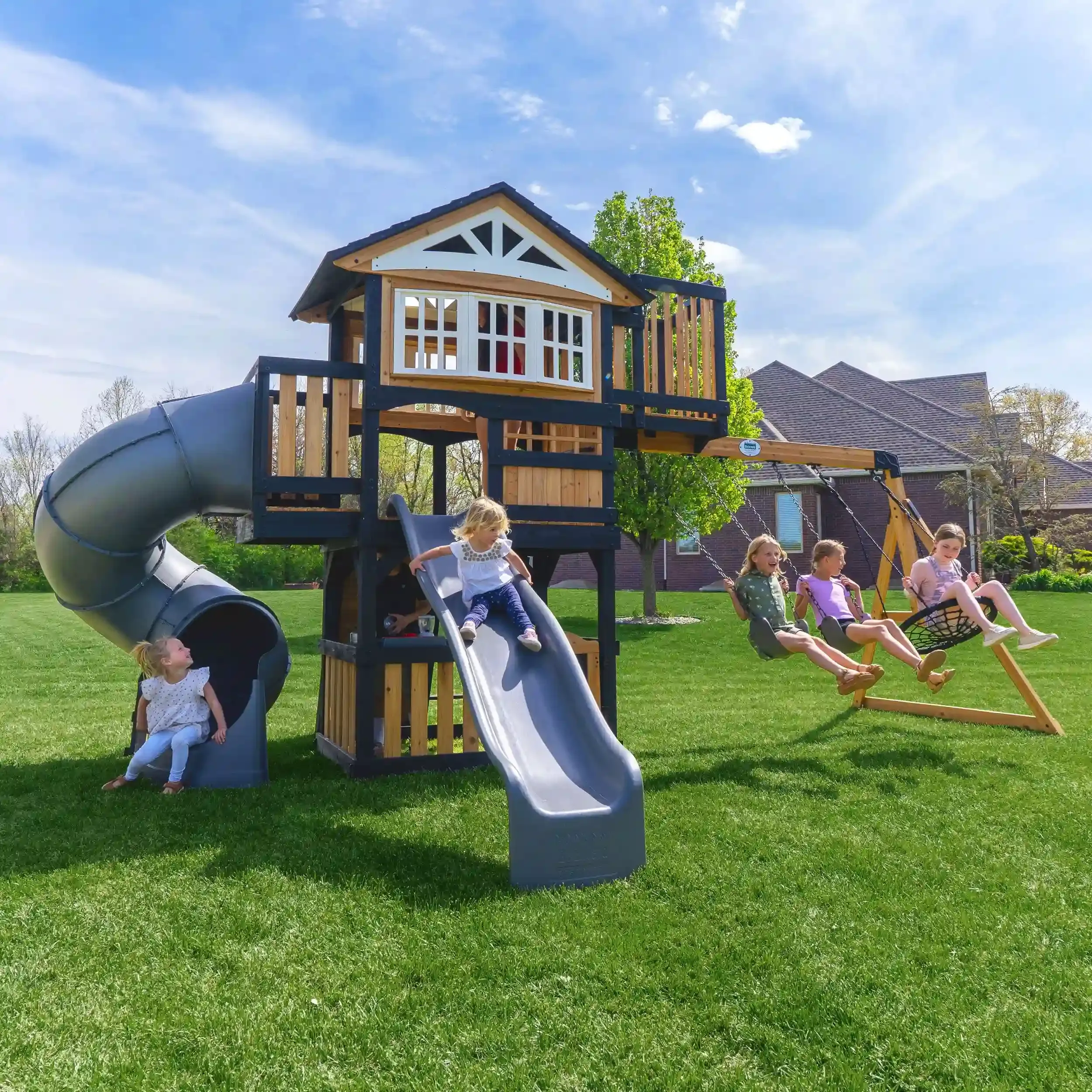 DIY vs. Professional Backyard Playground with Installation: What to Expect