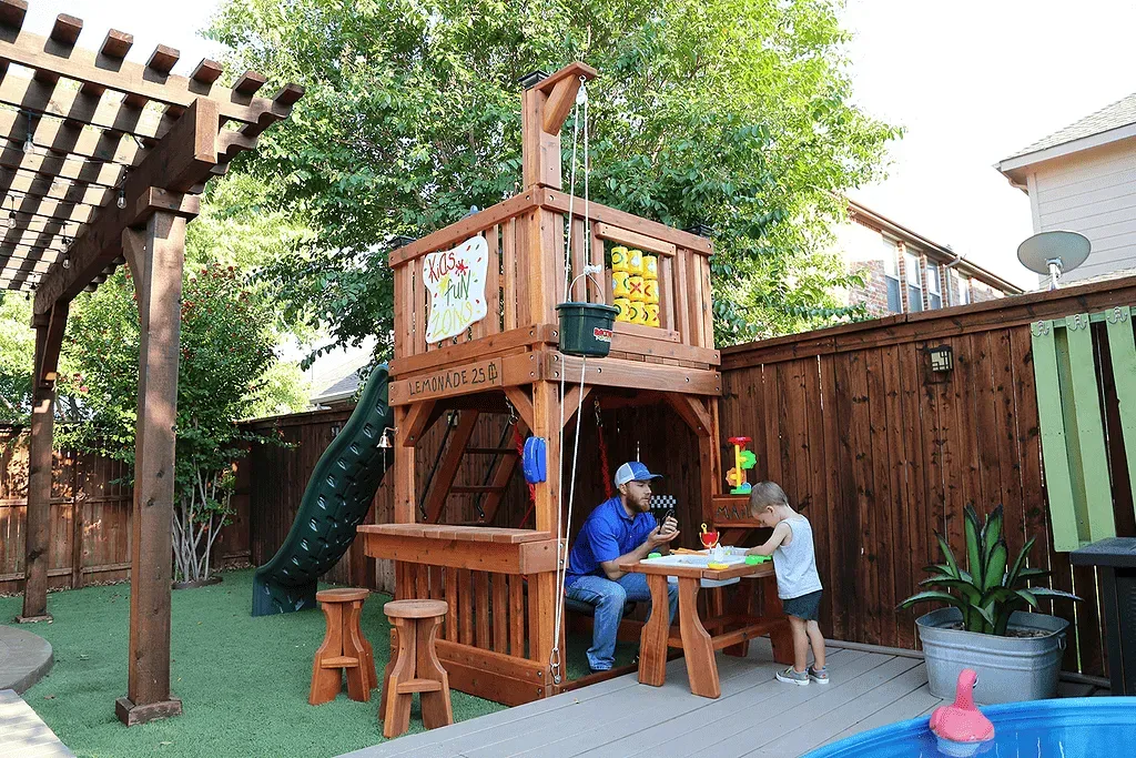 Picking Your Playset: What to Look for in a Compact Playground Design
