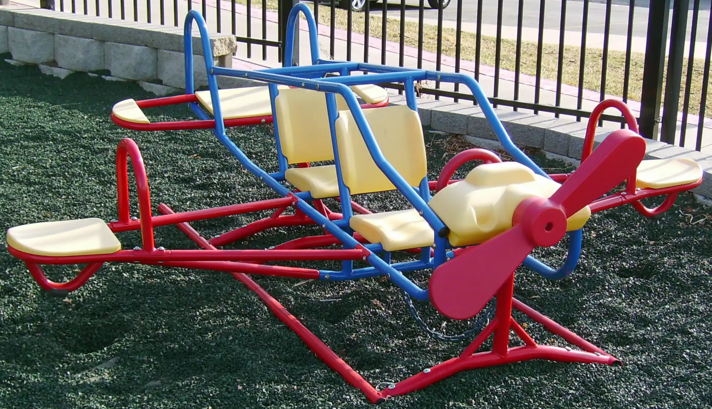 Where to Hunt for Used Backyard Playground Equipment Deals