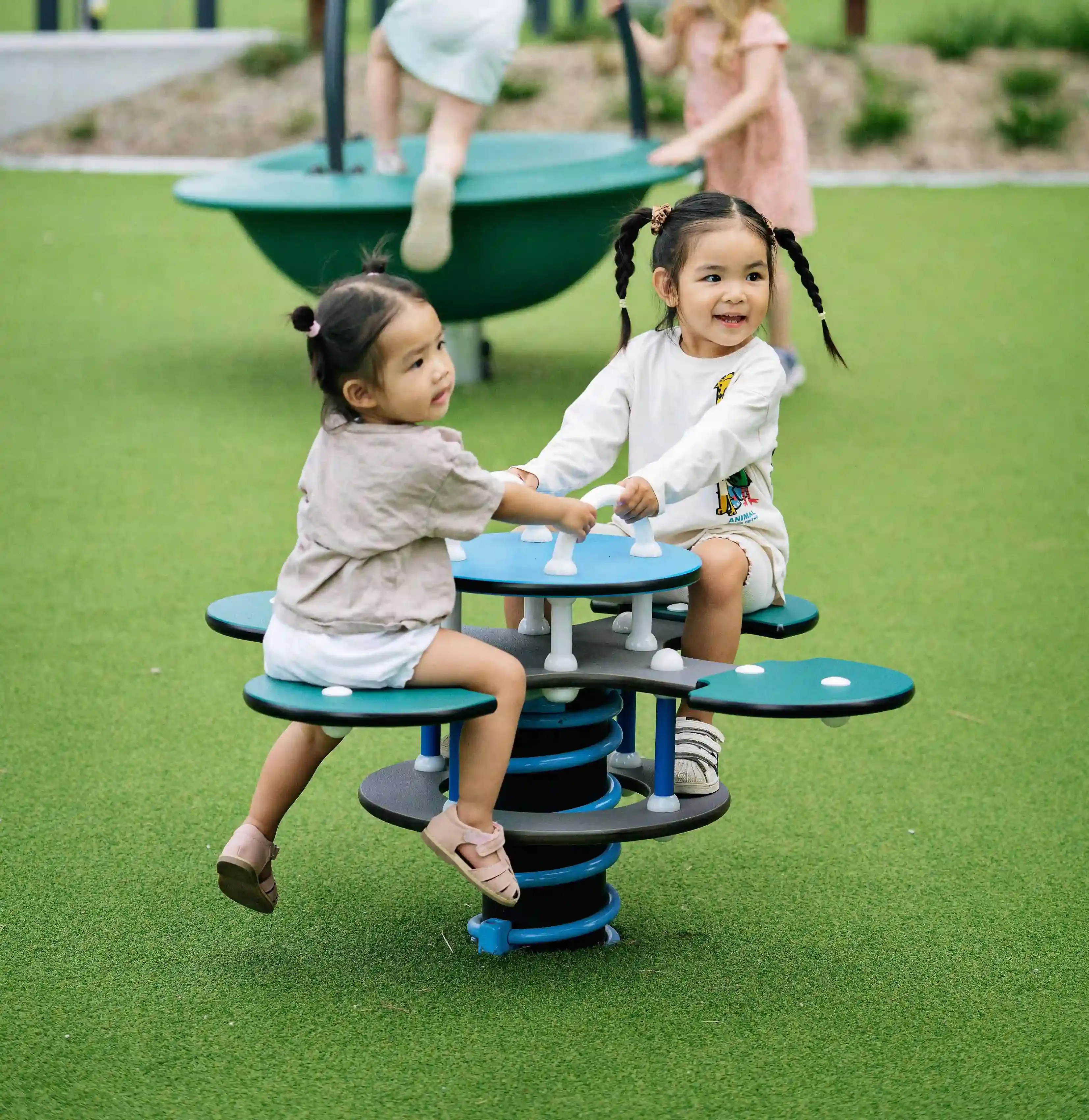 Why Outdoor Play Matters for Tiny Humans